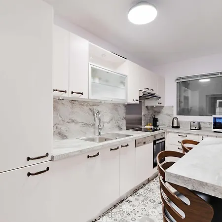 Charming -1br-4p- Arc De Triomphe
